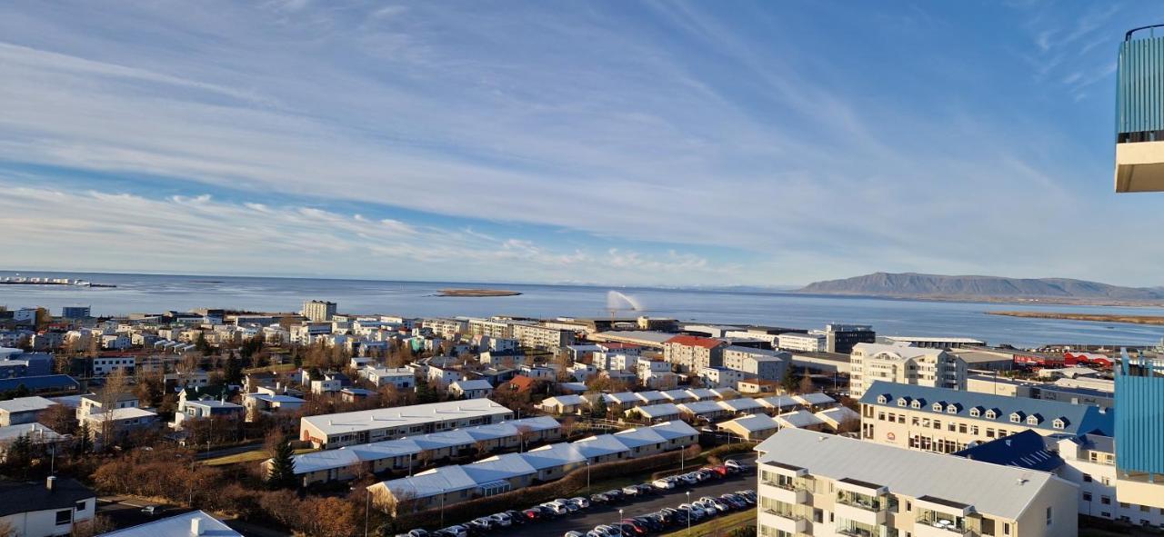 Panoramic Studio Apartment With Stunning View - Free Parking Reiquiavique Exterior foto